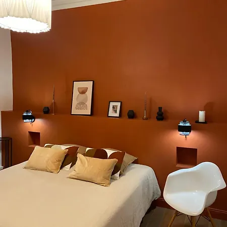 La Halte Des Arenes De De Charme Terracotta 아파트 님