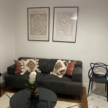 La Halte Des Arenes De De Charme Terracotta شقة *