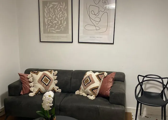 La Halte Des Arenes De De Charme Terracotta شقة *