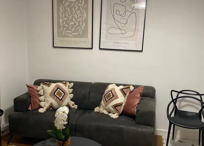 La Halte Des Arènes De De Charme Terracotta Appartement *